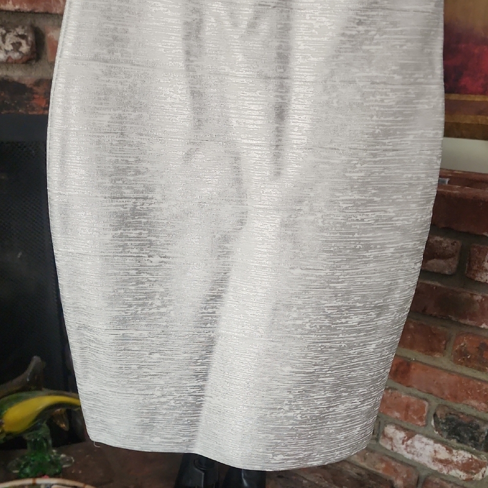 NWT Bella Barnett Silver One Shoulder Bodycon Mini Dress XS - Picture 4 of 14